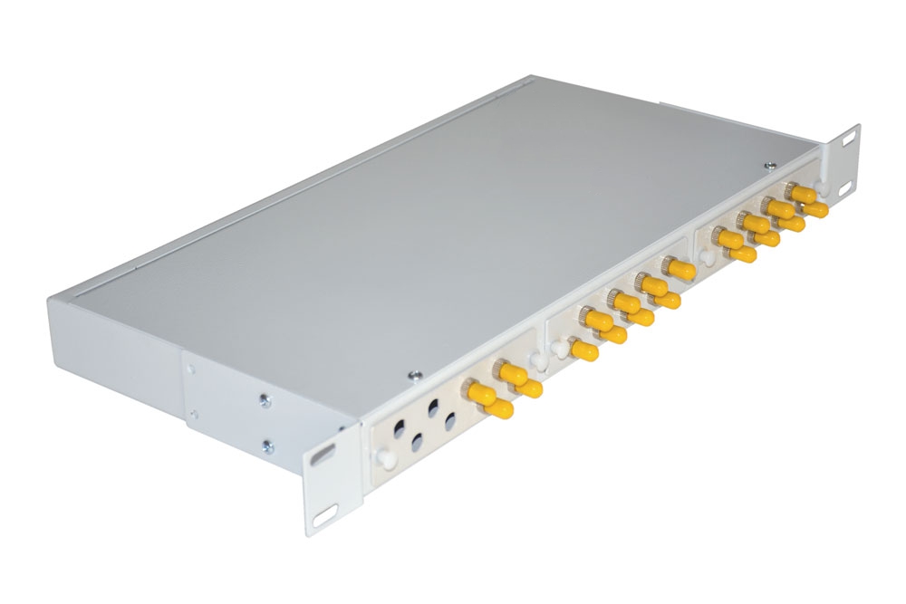 Кросс 19", предсобранный 1U, 20 портов ST/UPC, 62,5/125 мкм, (сплайс, пигтейлы, кдзс, планки, адаптеры) от компании "Nevatel"